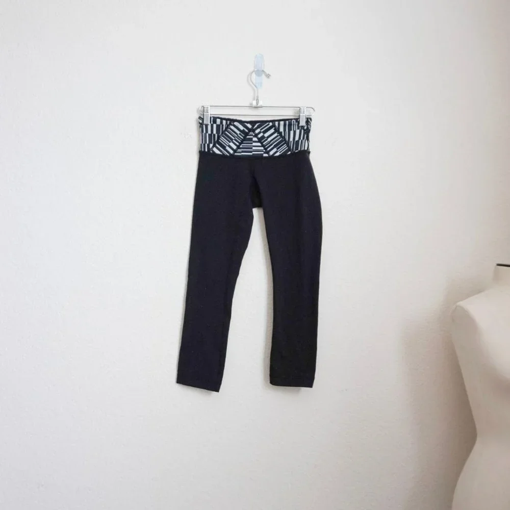 Lululemon Wunder‎ Under black Crop leggings